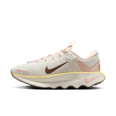 ナイキ　MOTIVA   27.5㎝ Nike Motiva Women's Walking Shoes. Nike JP